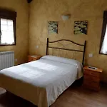 Avellanos Casa 2 בית כפרי