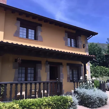 Avellanos Casa 2 * Celis