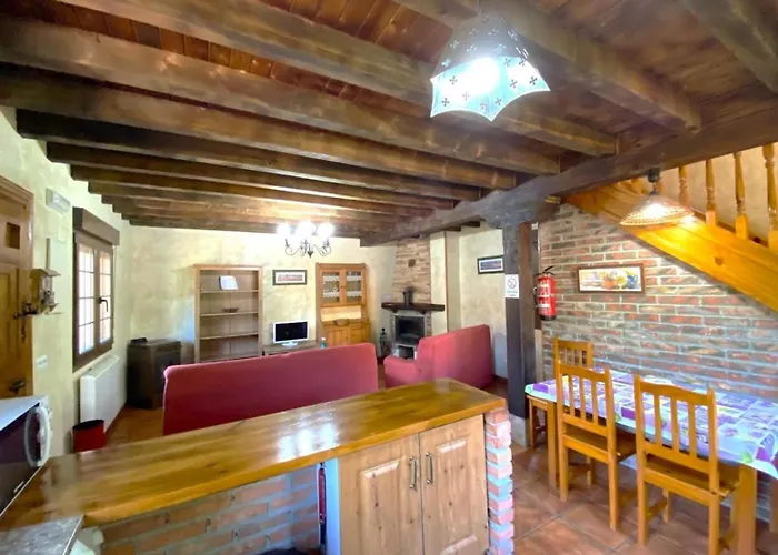 Casa rural Avellanos Casa 2 *