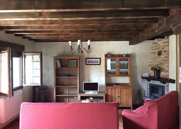 Casa rural Avellanos Casa 2 *