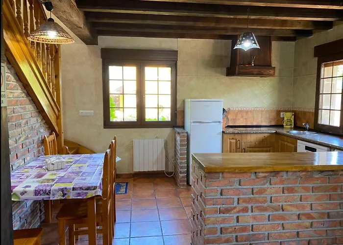 Casa rural Avellanos Casa 2 *