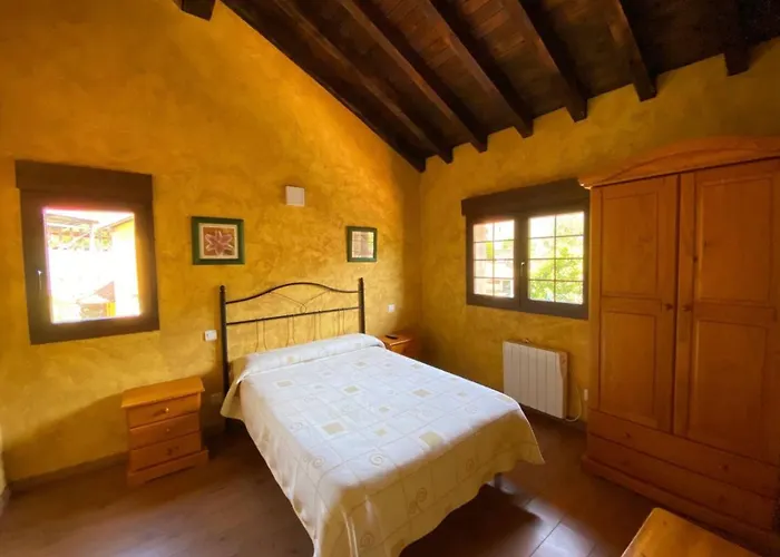 Casa rural Avellanos Casa 2 *