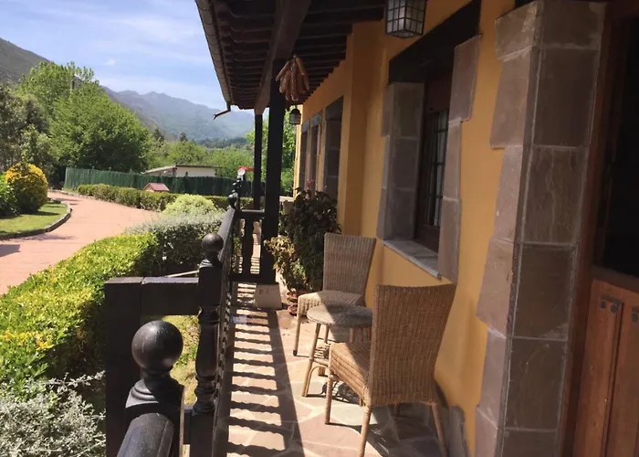 Avellanos Casa 2 Casa rural Celis