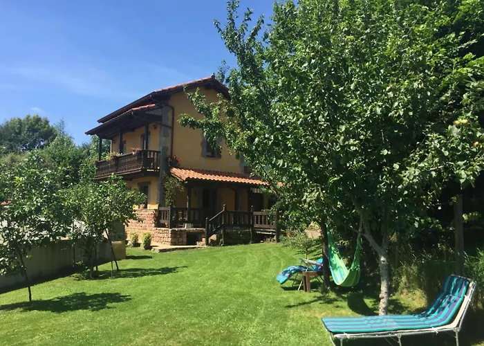 Avellanos Casa 2 * Celis